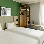 Otel Campanile Prime - Paris
