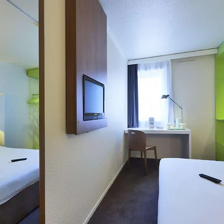 Campanile Paris Est - 3*