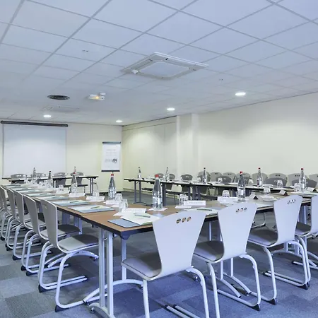 Hotell Campanile Paris Est - 3*