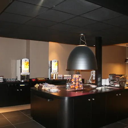 Campanile Paris Est - Hotel 3*