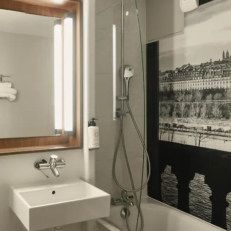호텔 Campanile Prime - Paris 3*