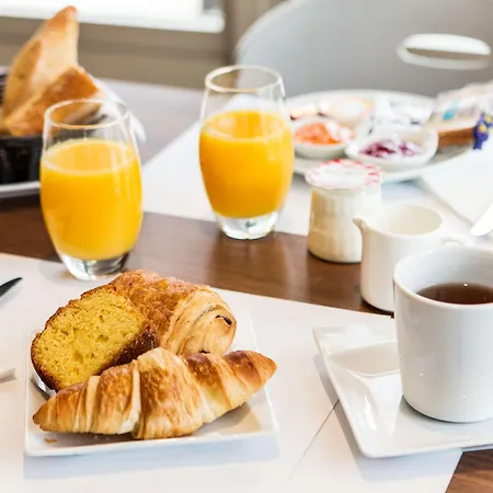 Campanile Paris Est -