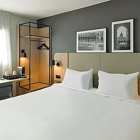 Campanile Prime - Paris 3*