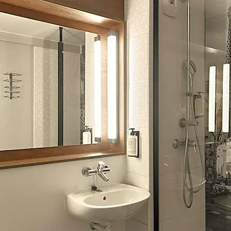 Otel Campanile Prime - Paris 3*