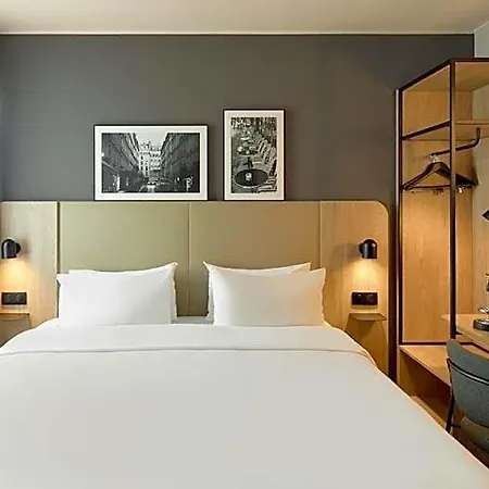 Campanile Prime - Paris Otel