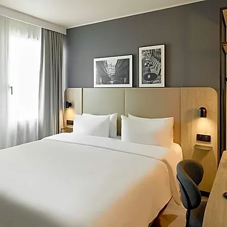 Otel Campanile Prime - Paris Pantin