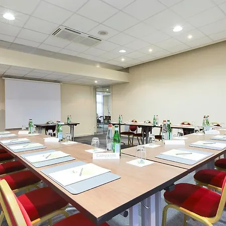 Campanile Paris Est -