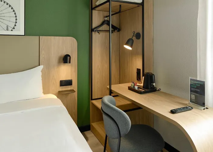 Campanile Prime - Paris فندق